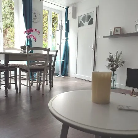 Les Insolites De Apartment *