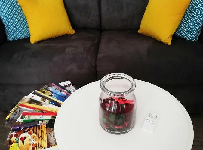 Les Insolites De Апартаменты Champeix